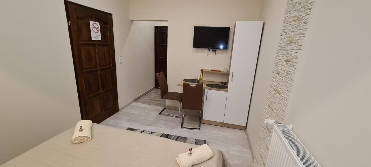 סגד Rozsa Apartmanhaz מראה חיצוני תמונה
