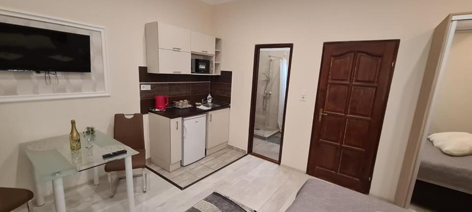 סגד Rozsa Apartmanhaz מראה חיצוני תמונה