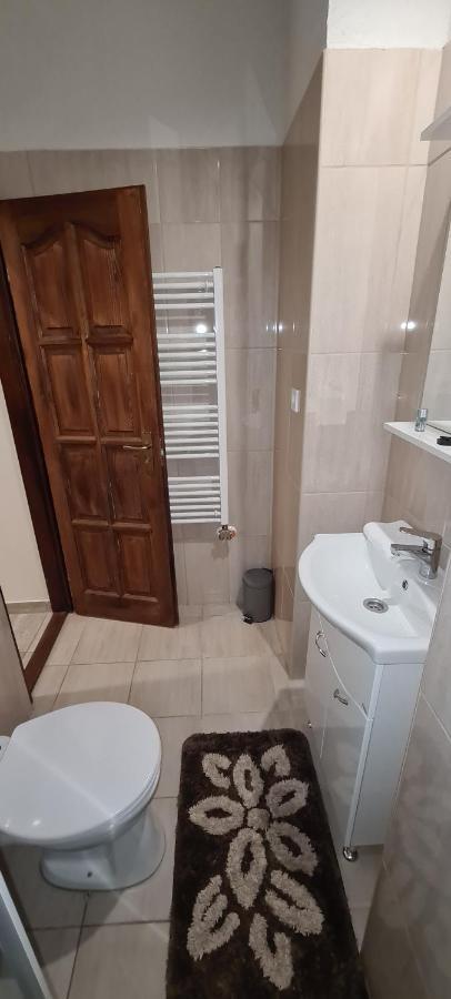 סגד Rozsa Apartmanhaz מראה חיצוני תמונה