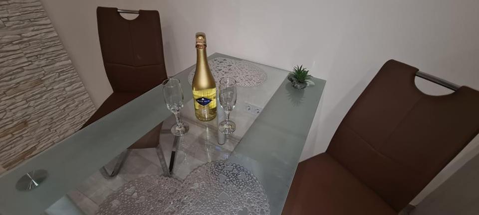 סגד Rozsa Apartmanhaz מראה חיצוני תמונה